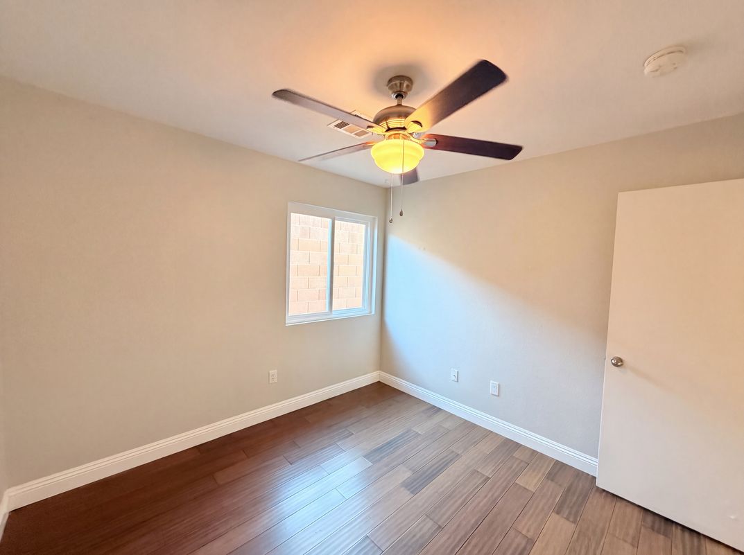 Photo 20 of 39 of 8032 Tailwind Ave, Las Vegas, NV