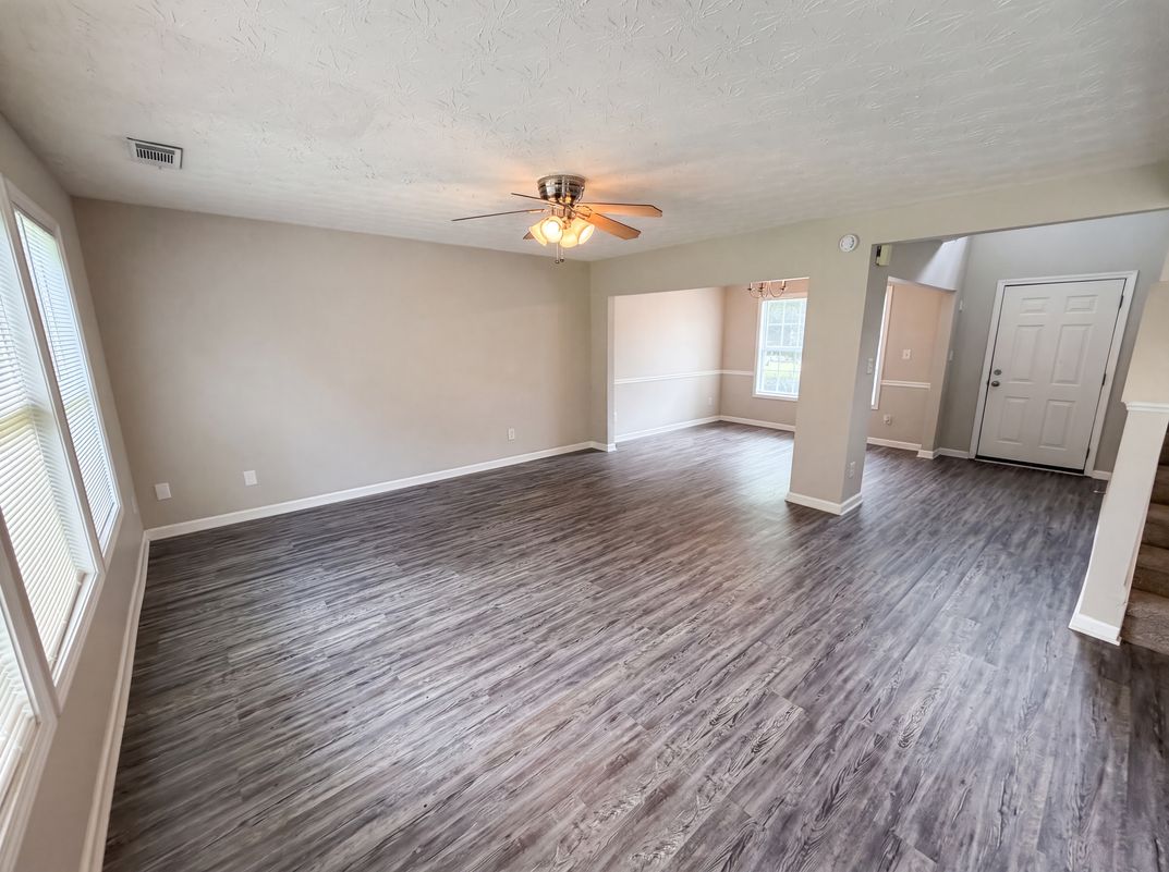 Photo 9 of 44 of 4636 Pine Acre Cir, Sugar Hill, GA