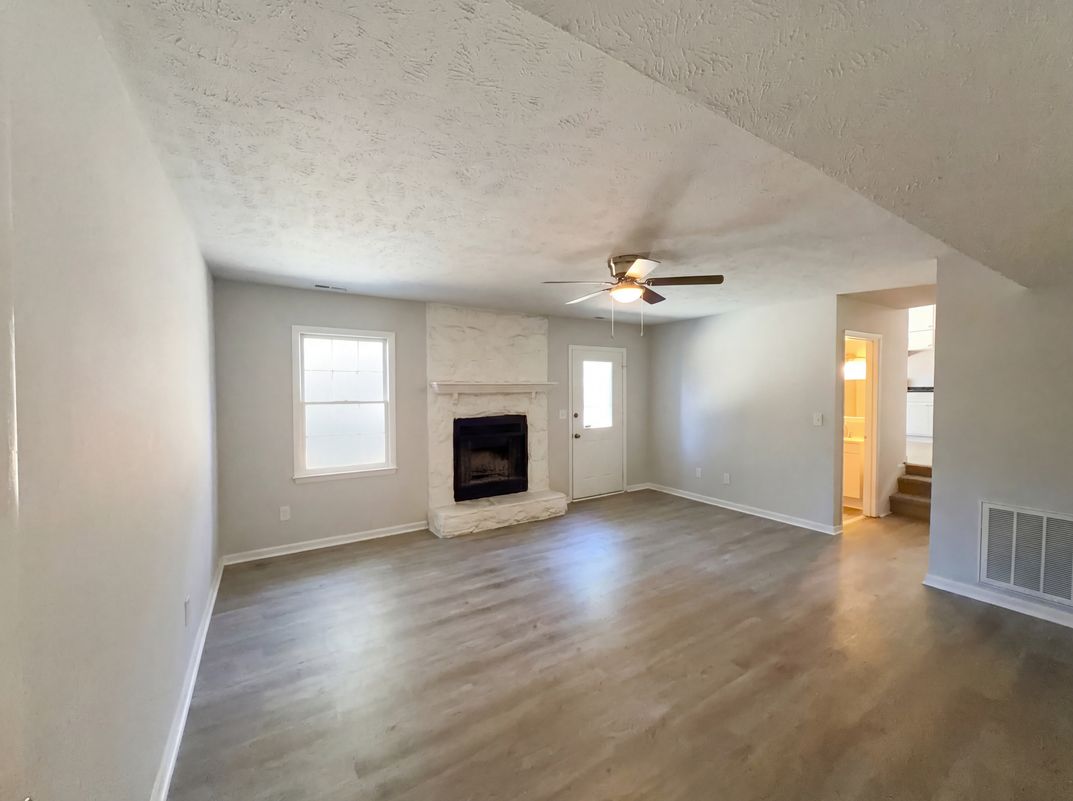 Photo 12 of 18 of 7594 Beverly Dr, Fayetteville, NC