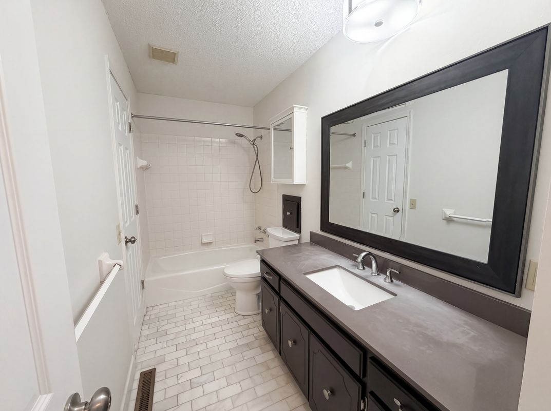 Photo 12 of 30 of 9720 Austin St NE, Blaine, MN