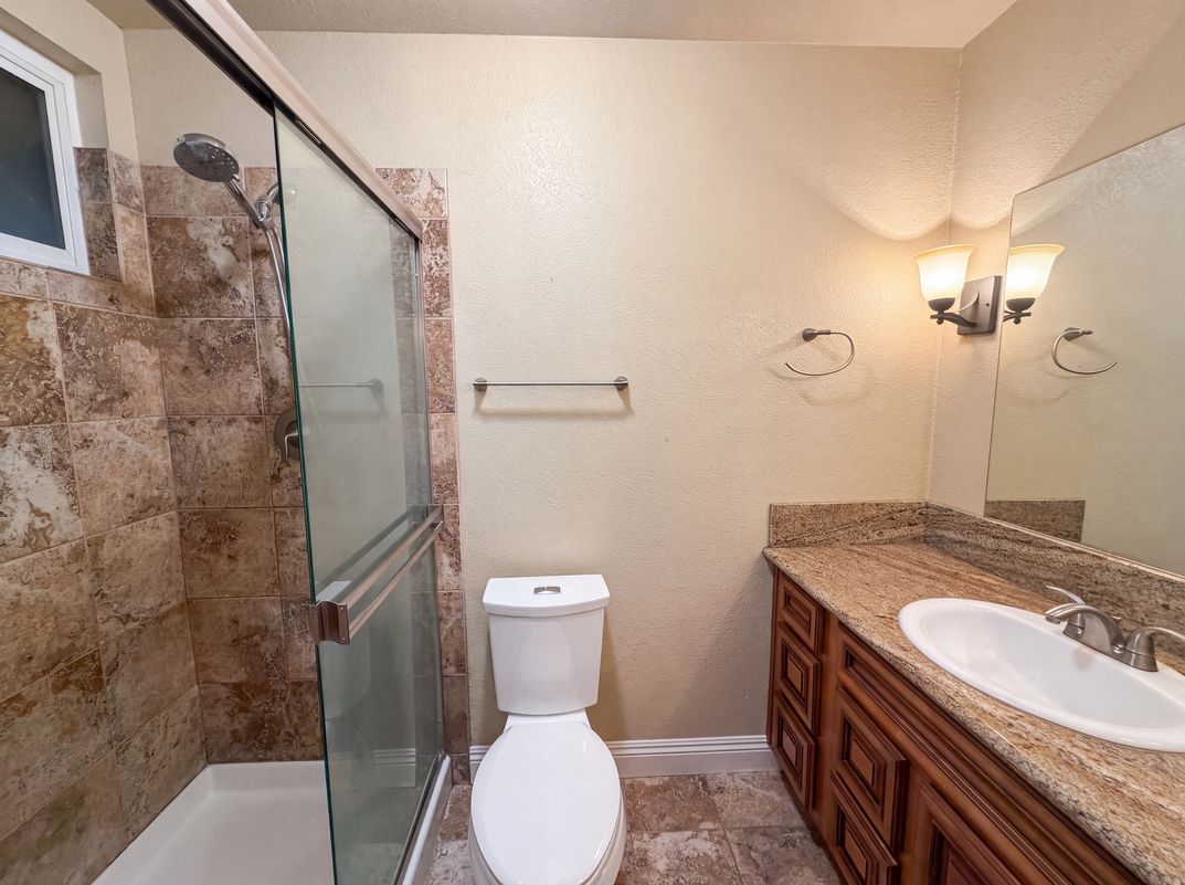 Photo 16 of 27 of 2605 Waterton Way, Sacramento, CA