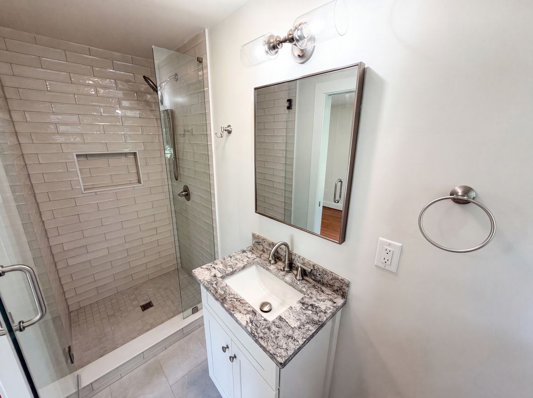 Photo 15 of 23 of 2320 Capehart Cir NE, Atlanta, GA