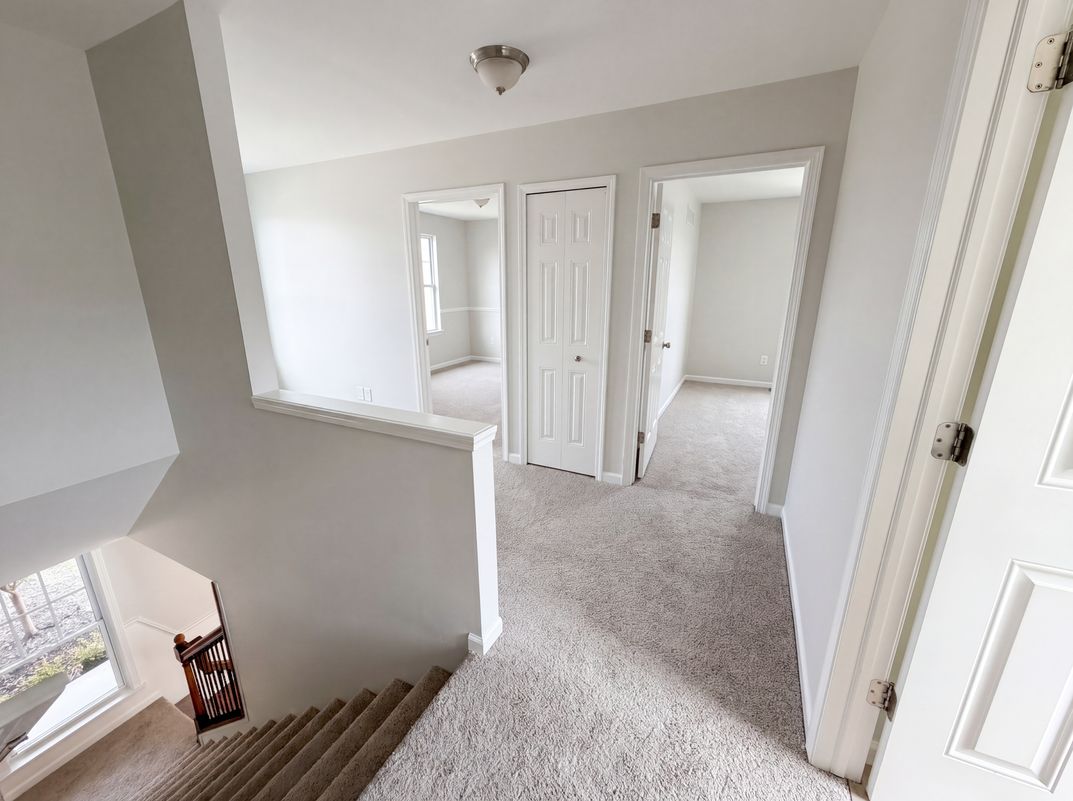 Photo 12 of 44 of 42824 Greystone Dr, Sterling Heights, MI
