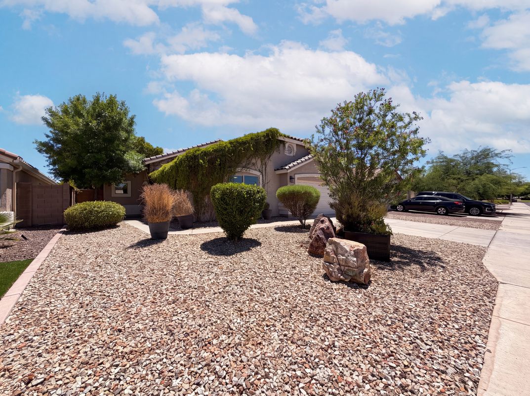 Photo 23 of 28 of 8747 W Lone Cactus Dr, Peoria, AZ