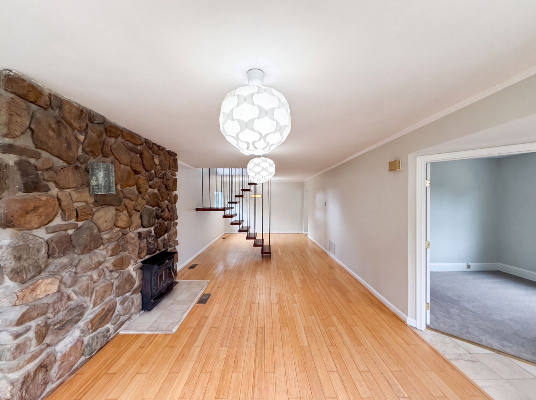 Photo 4 of 21 of 7405 Flower Ave, Takoma Park, MD