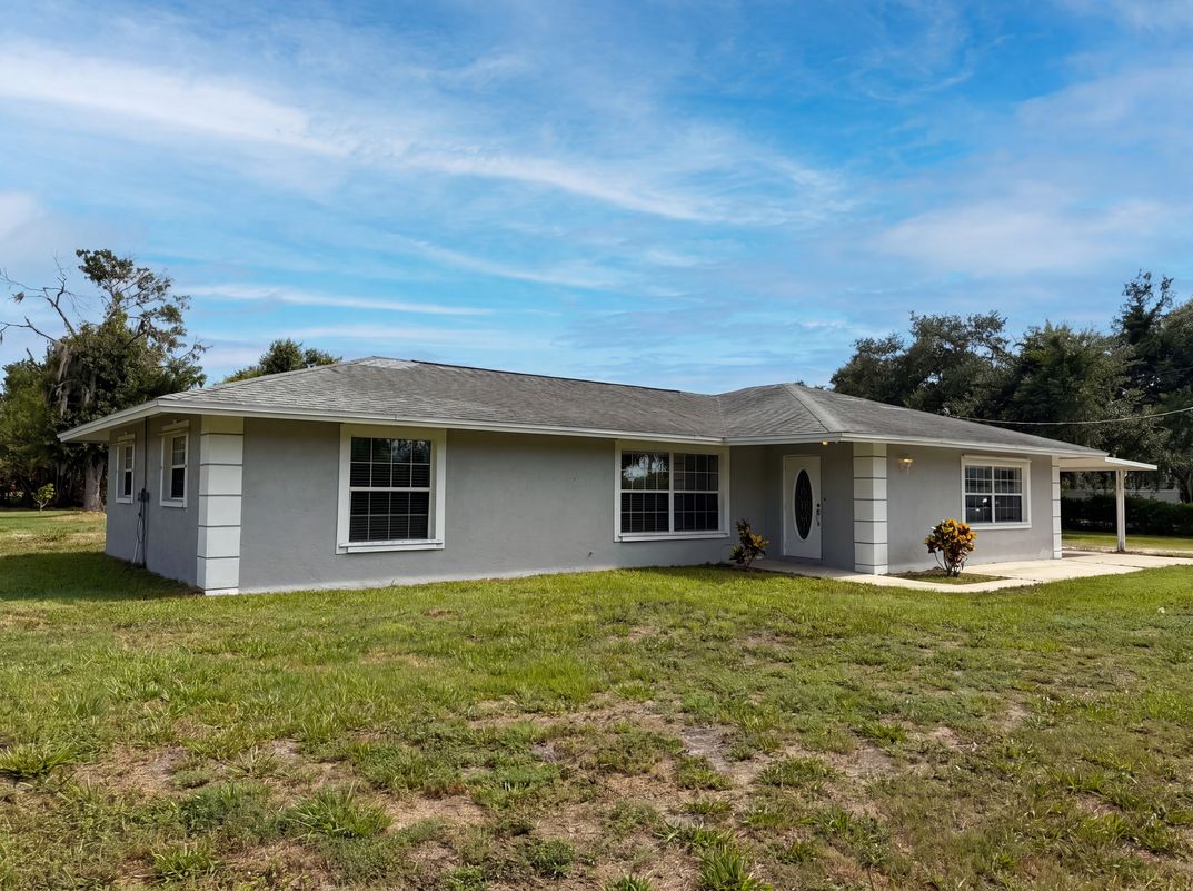 Photo 5 of 34 of 2805 105th St E, Palmetto, FL