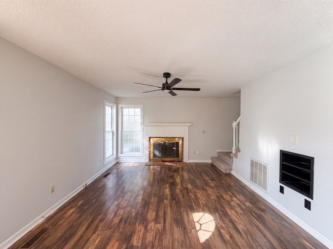 Photo 12 of 27 of 518 Glenfield Cir, Maryville, TN