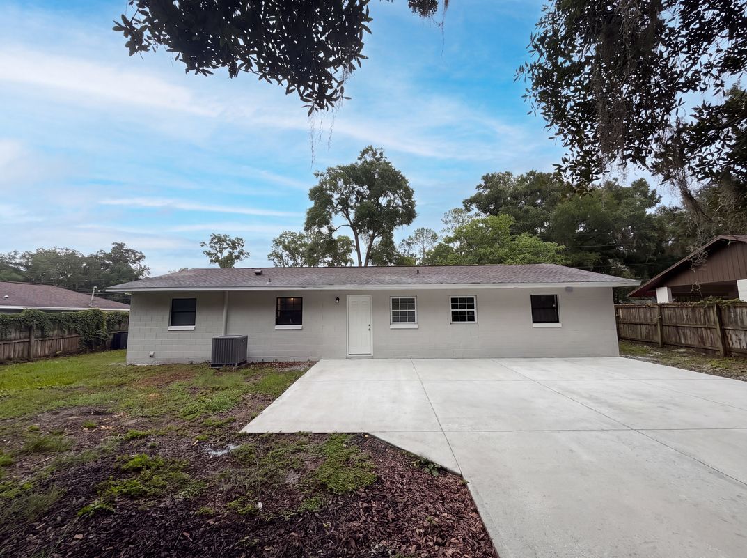 Photo 25 of 26 of 6520 NW 61st Ct, Ocala, FL