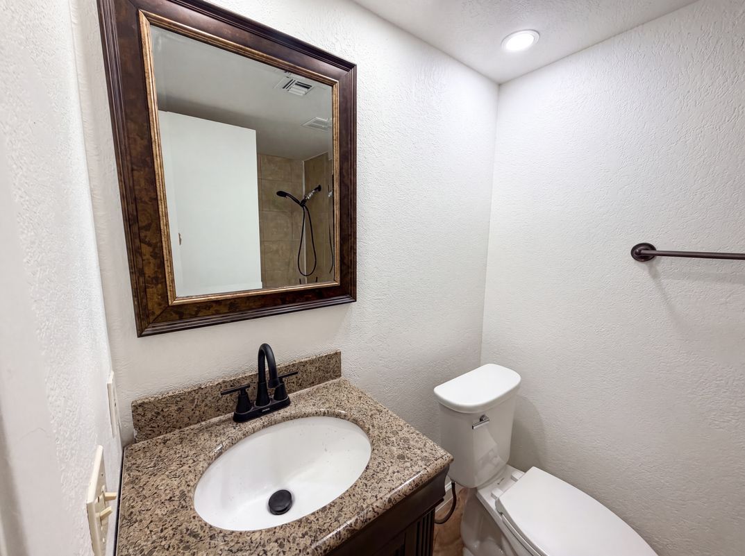 Photo 16 of 26 of 10501 W Loma Ln, Peoria, AZ