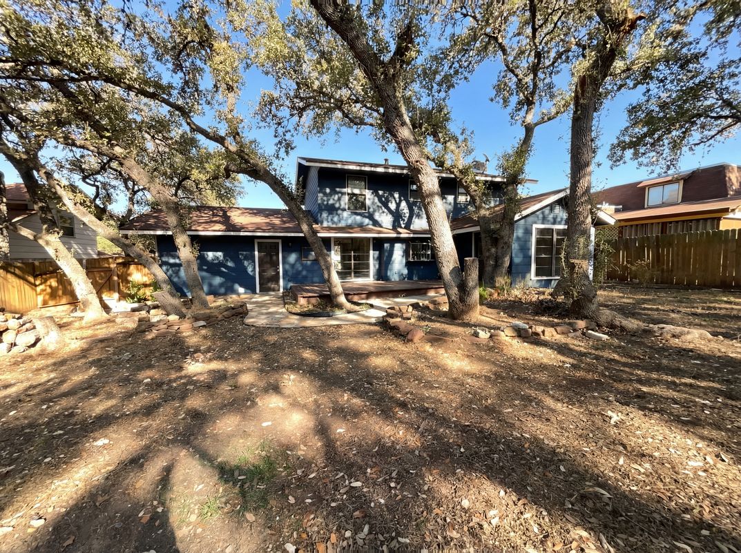 Photo 5 of 21 of 5423 Timberhurst, San Antonio, TX