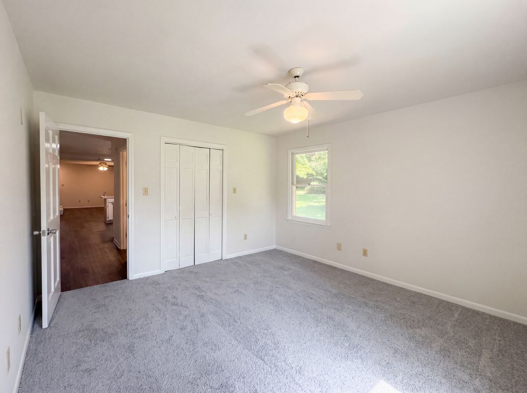 Photo 16 of 32 of 604 Meadowbrook Dr, Spartanburg, SC