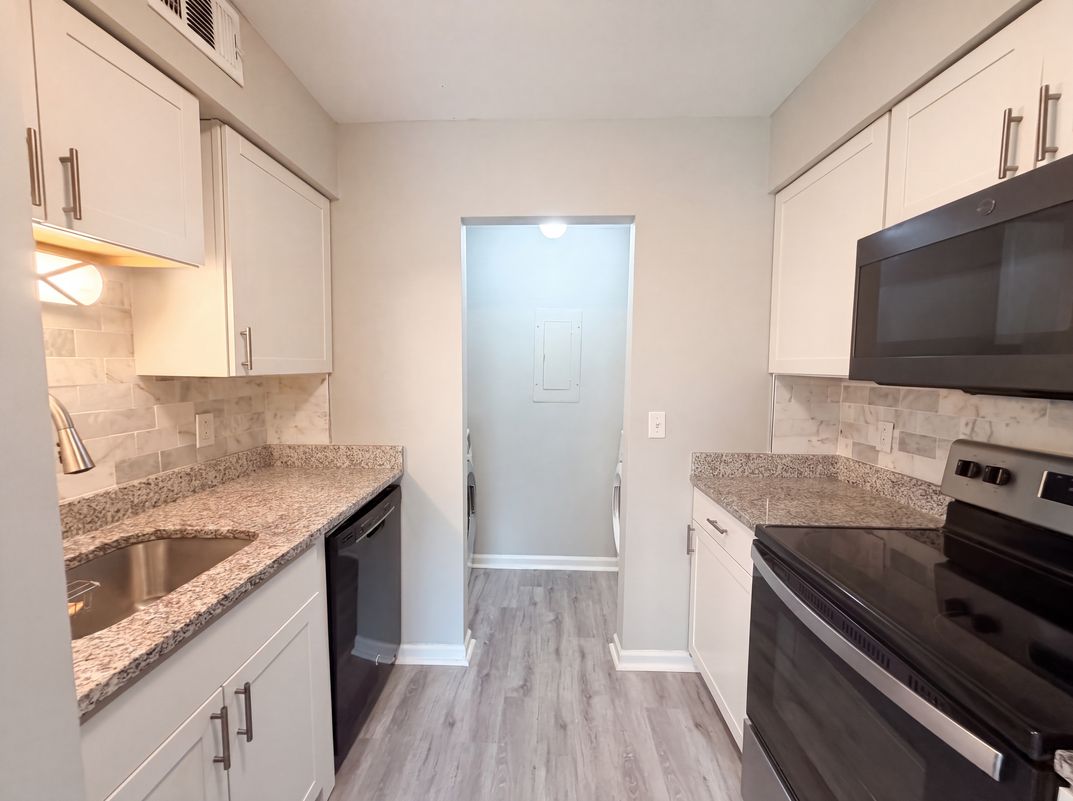Photo 11 of 17 of 407 Summit Ridge Pl, Nashville, TN