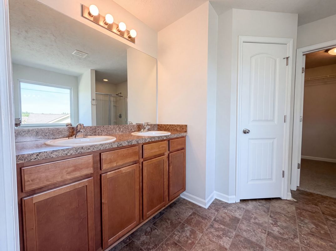 Photo 12 of 16 of 504 Welshcrest Ct, Antioch, TN