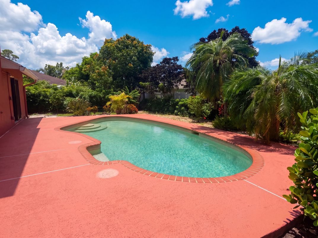 Photo 41 of 47 of 118 Waterway Rd, Royal Palm Beach, FL