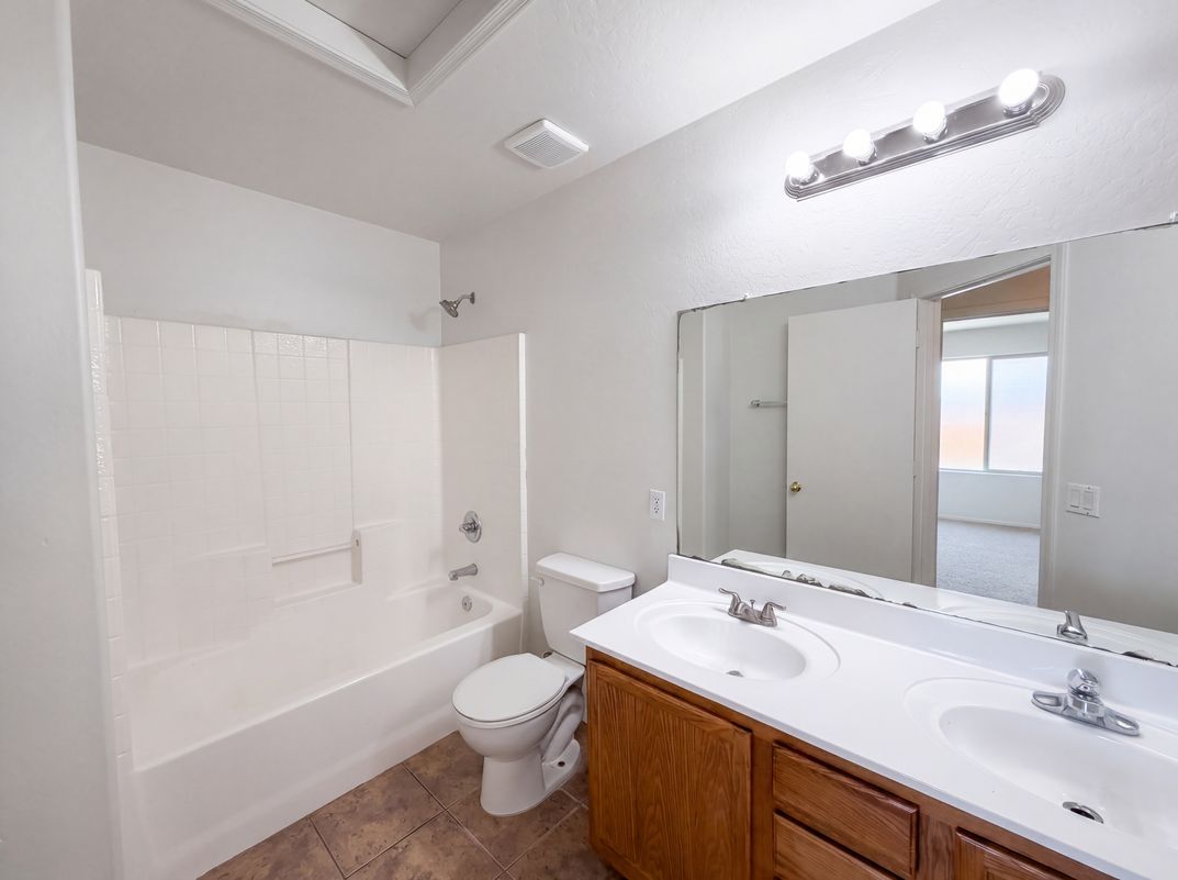 Photo 13 of 29 of 25660 W Elwood St, Buckeye, AZ