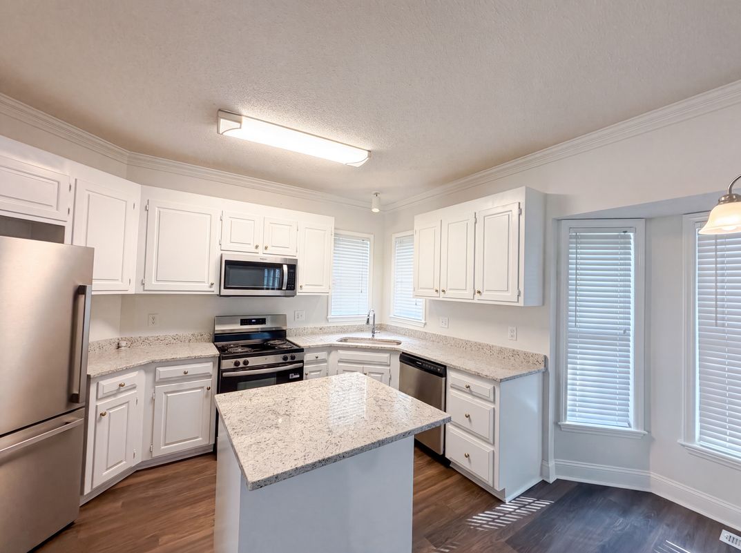 Photo 6 of 17 of 6113 Remington Lake Dr, Raleigh, NC