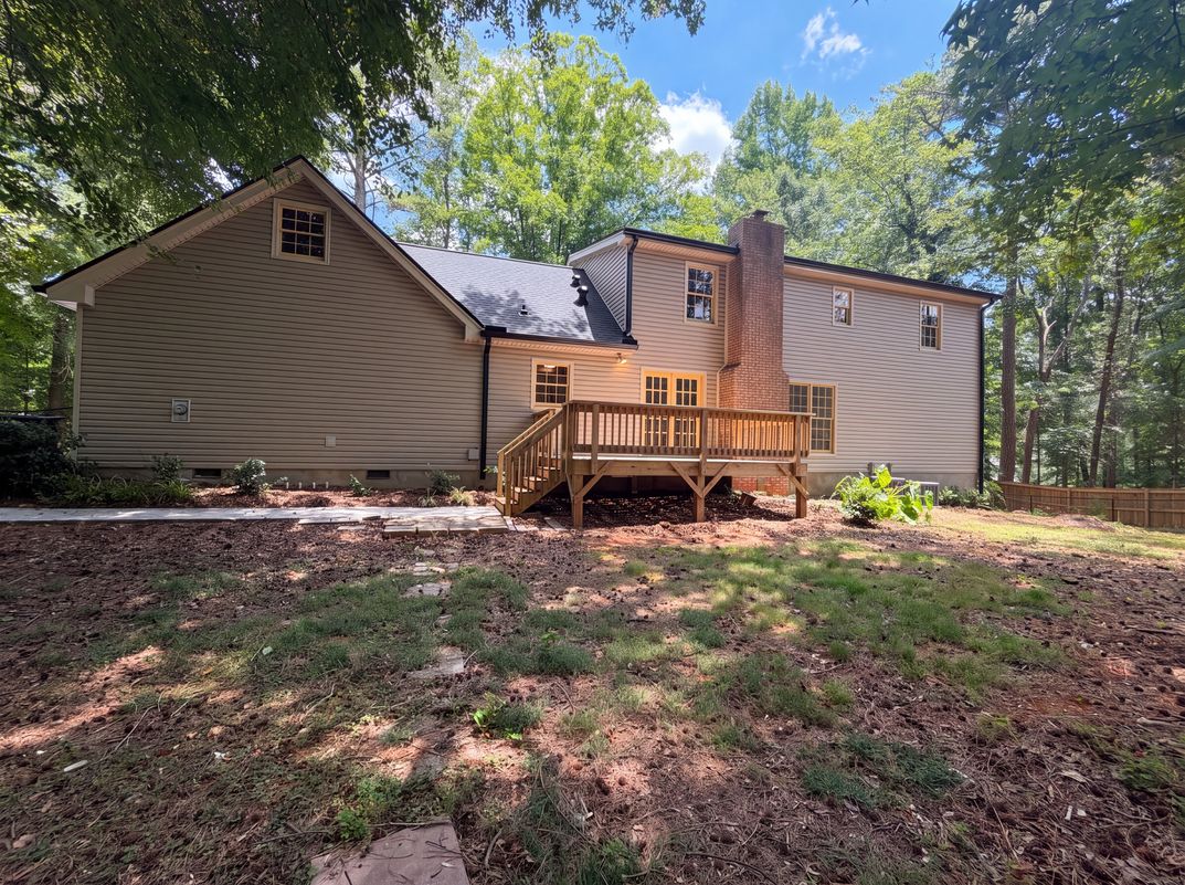 Photo 5 of 29 of 4379 Inns Brook Dr, Snellville, GA