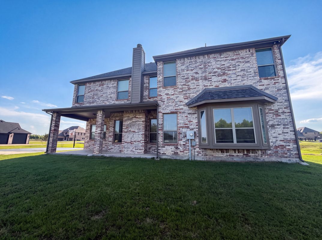 Photo 40 of 46 of 1208 Redbud St, Howe, TX