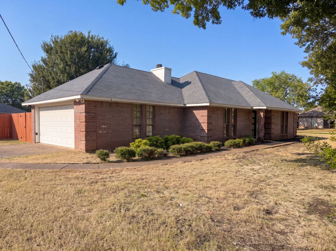 Photo 17 of 18 of 127 Jason Dr, Red Oak, TX