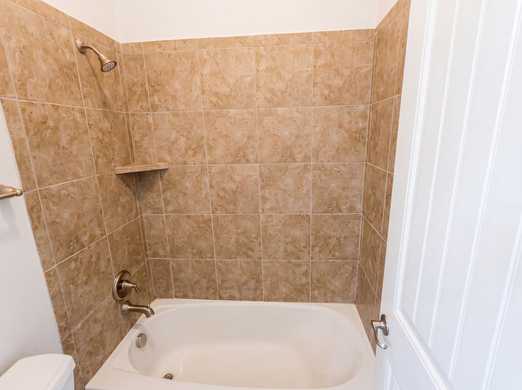 Photo 8 of 23 of 3105 Bridgewater Dr, Little Elm, TX