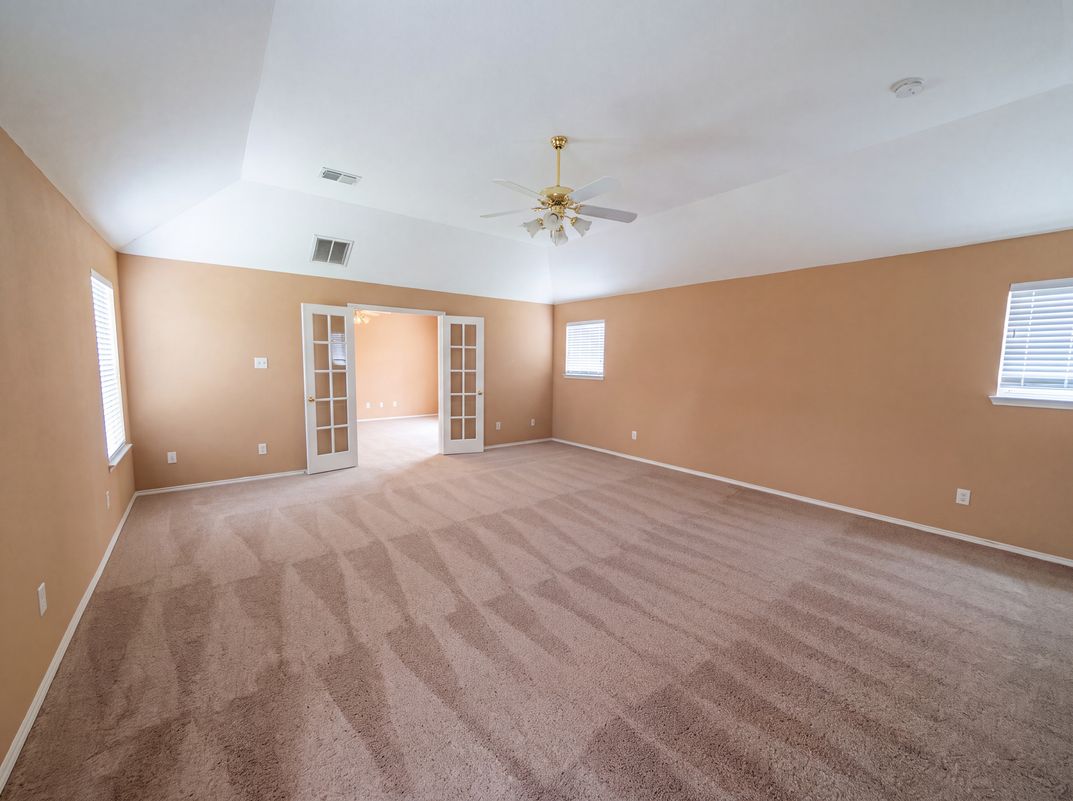 Photo 10 of 22 of 1311 Stanford Dr, Rockwall, TX