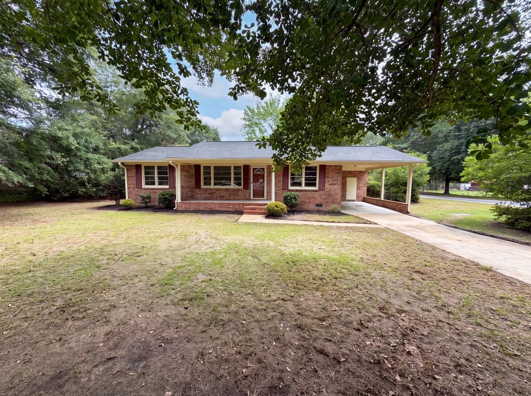 Photo 14 of 16 of 406 Lafayette Way, Camden, SC