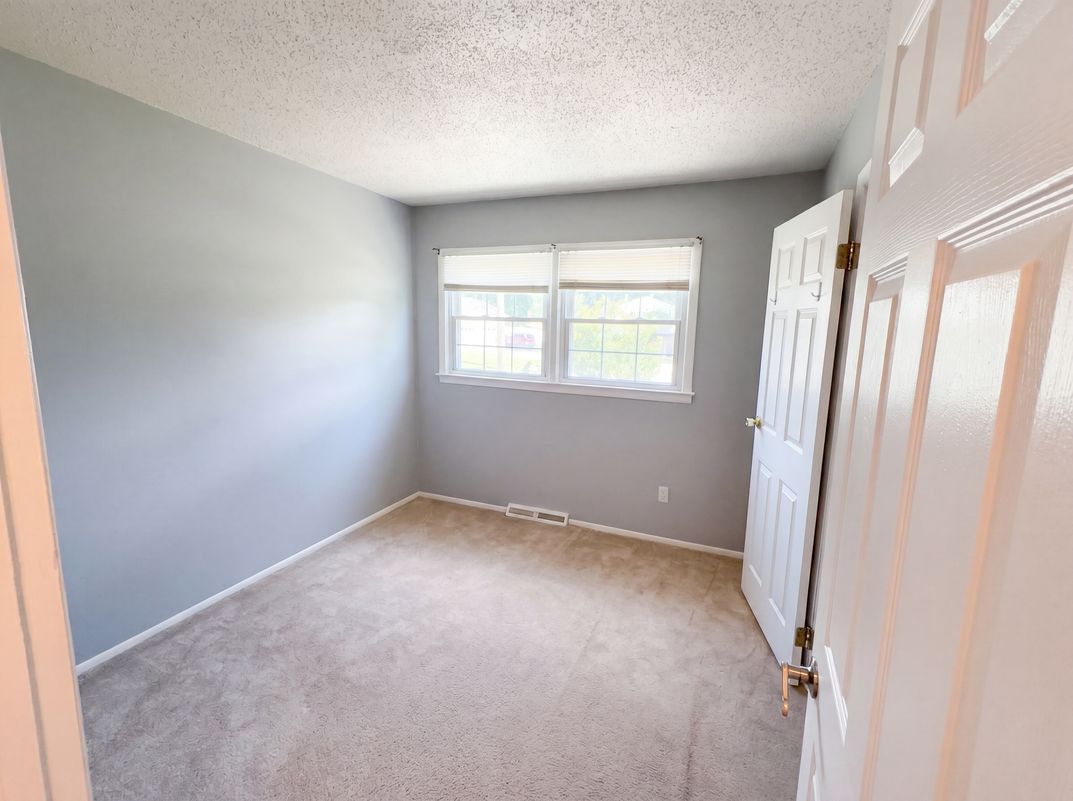 Photo 10 of 25 of 24 Hogan Ct, Little Egg Harbor , NJ