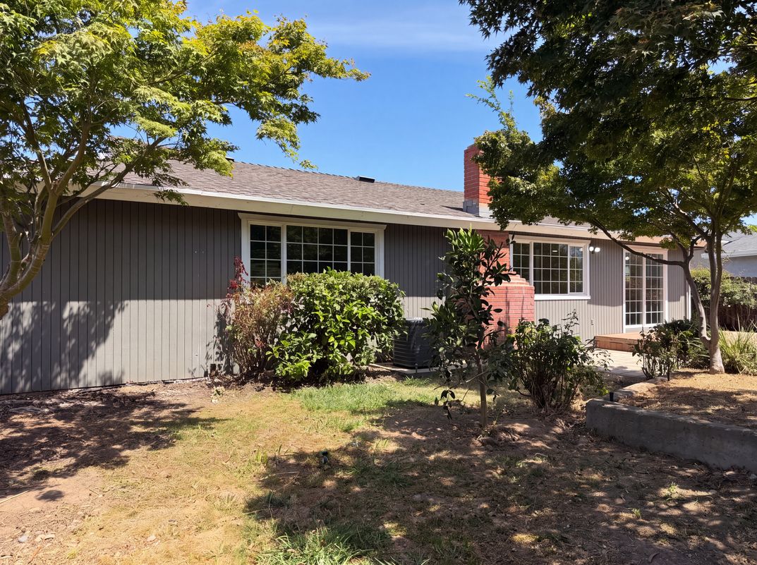 Photo 36 of 41 of 7007 Ursa Pkwy, Sacramento, CA