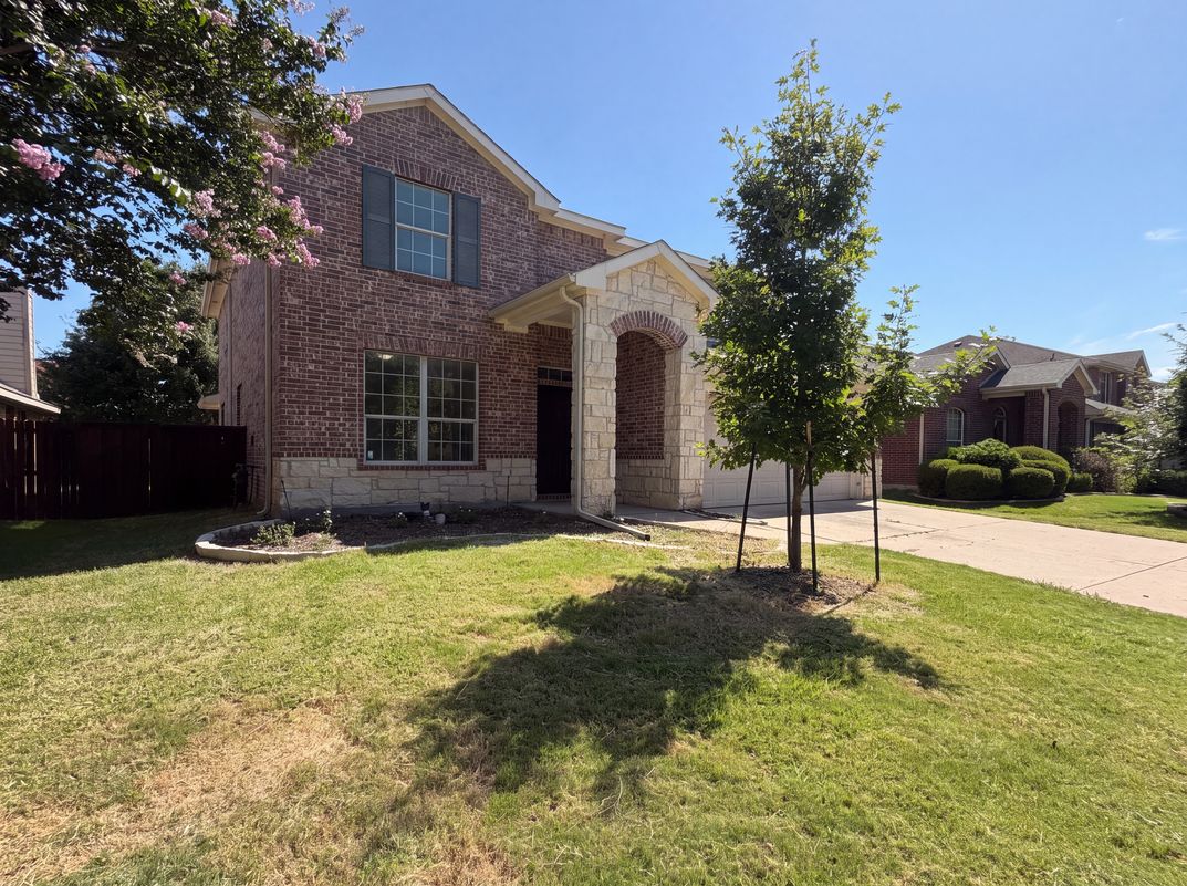Photo 22 of 25 of 1421 Sparrow Dr, Little Elm, TX
