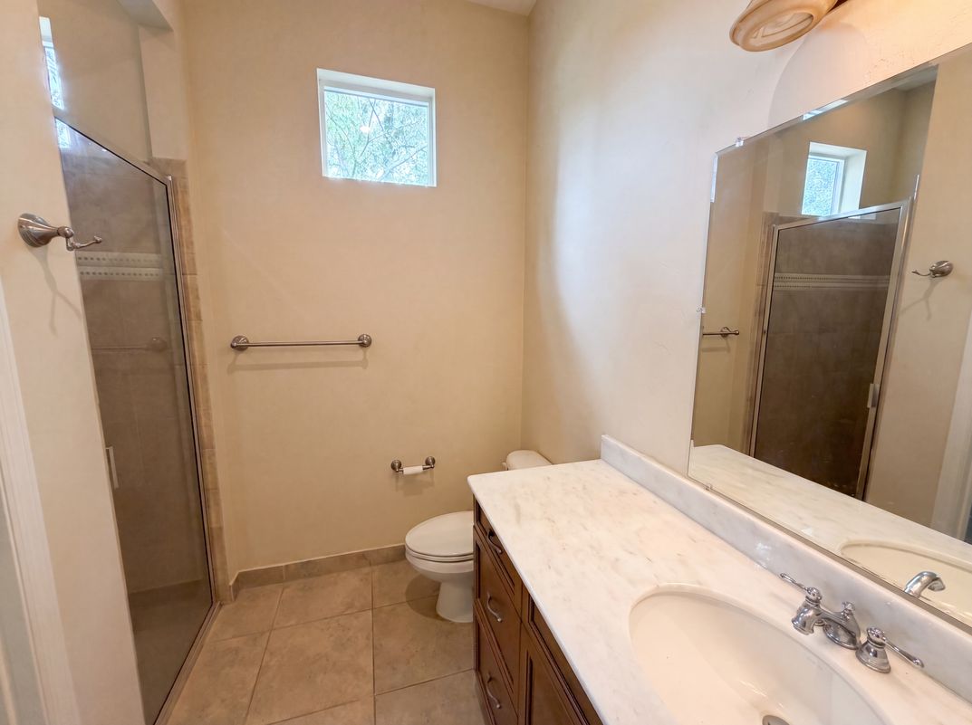Photo 19 of 33 of 13478 NW 9th Rd, Newberry, FL