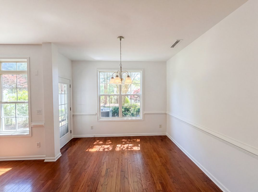 Photo 10 of 23 of 3064 Imperial Oaks Dr, Raleigh, NC