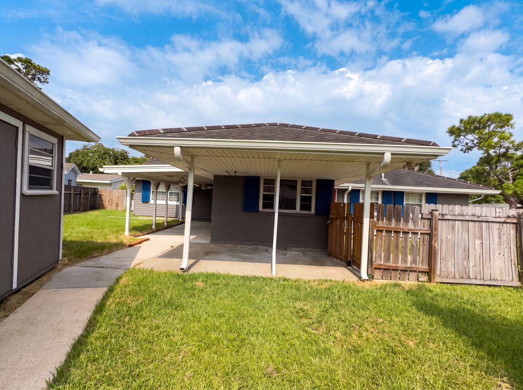 Photo 5 of 27 of 6100 Nora St, Metairie, LA