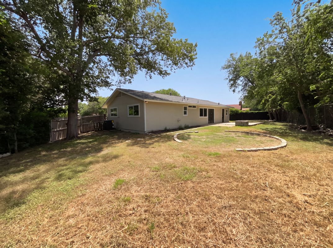 Photo 17 of 18 of 7303 Havenbrook Dr, San Antonio, TX