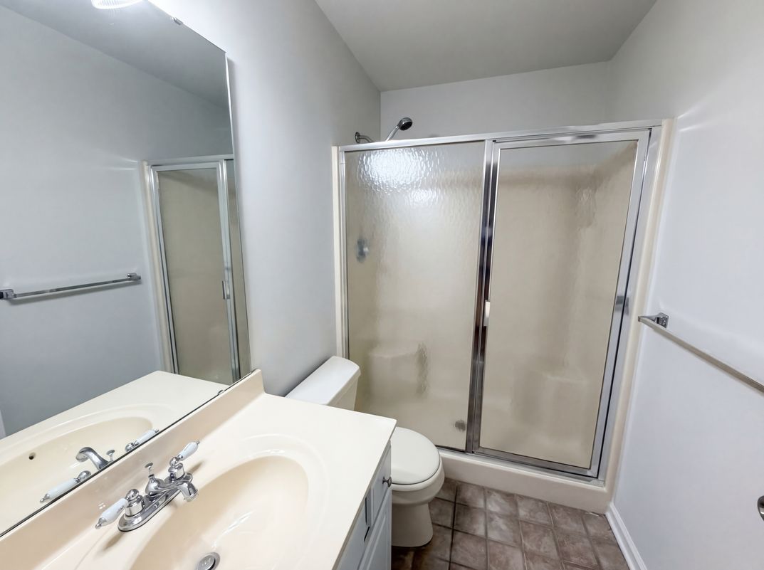Photo 12 of 18 of 729 E Ivy Valley Dr, Fuquay Varina, NC