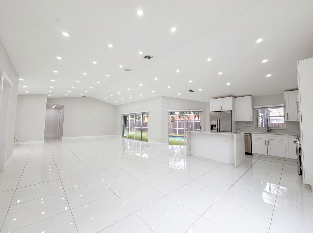 Photo 8 of 25 of 16571 SW 145th Ave, Miami, FL