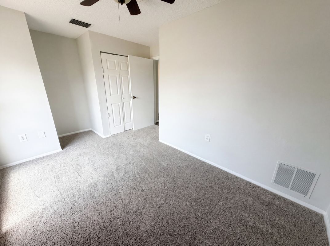 Photo 6 of 20 of 3130 Ludlow Dr, New Port Richey, FL