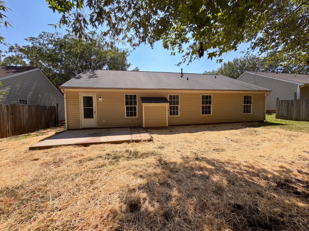 Photo 5 of 16 of 2223 Mancke Dr, Rock Hill, SC