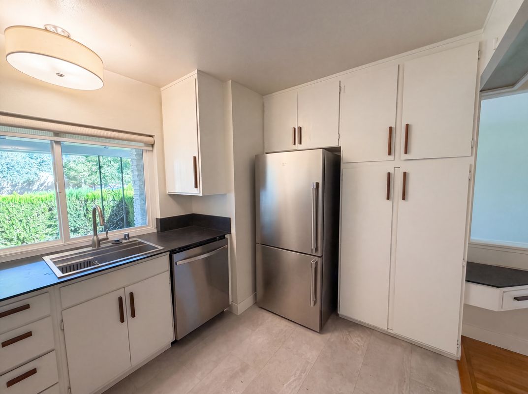 Photo 19 of 27 of 9630 Beachwood Dr, Orangevale, CA