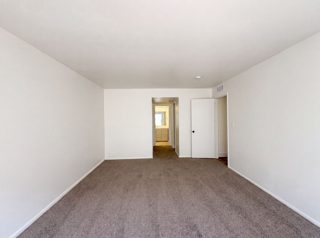 Photo 5 of 28 of 5341 N Questa Tierra Dr, Phoenix, AZ