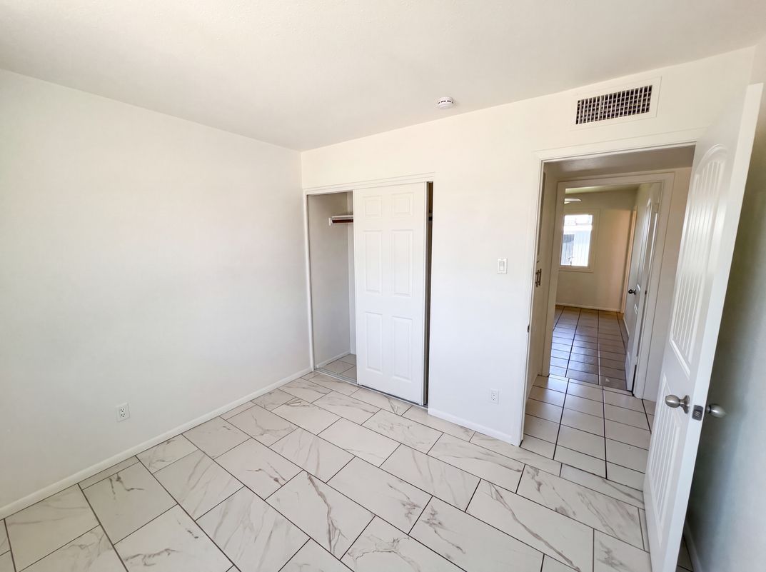 Photo 11 of 20 of 14838 N 33rd Dr, Phoenix, AZ