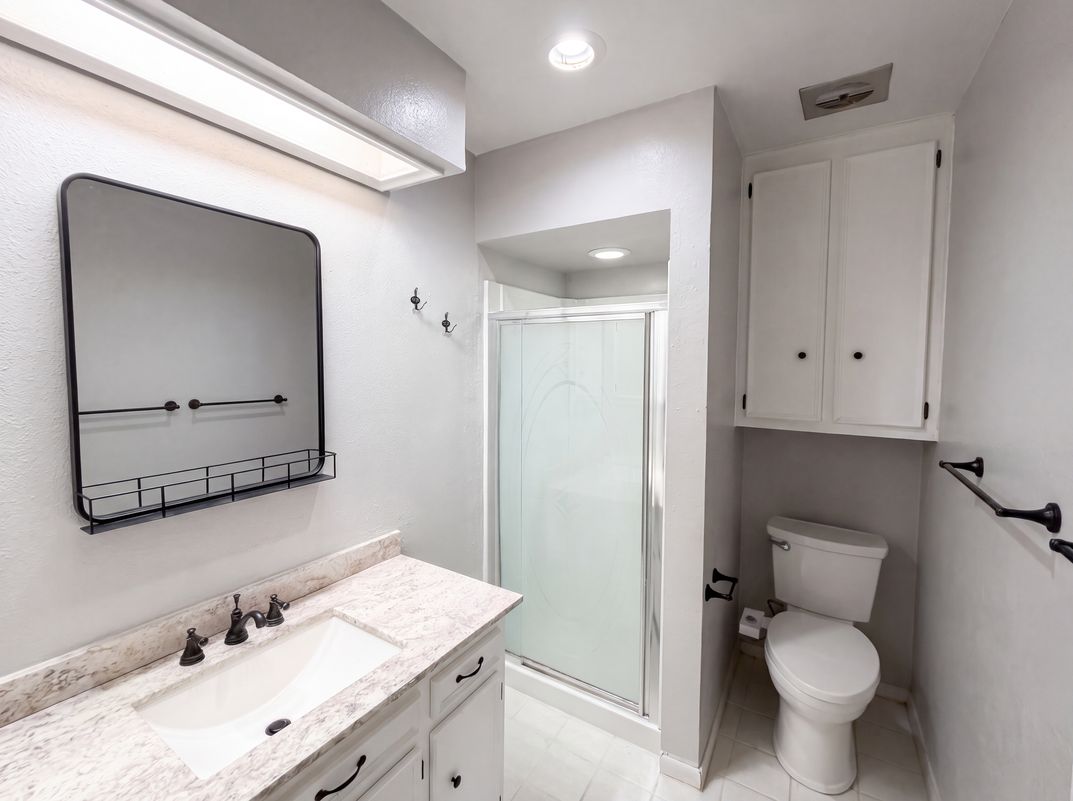 Photo 12 of 16 of 1115 N Waterview Dr, Richardson, TX