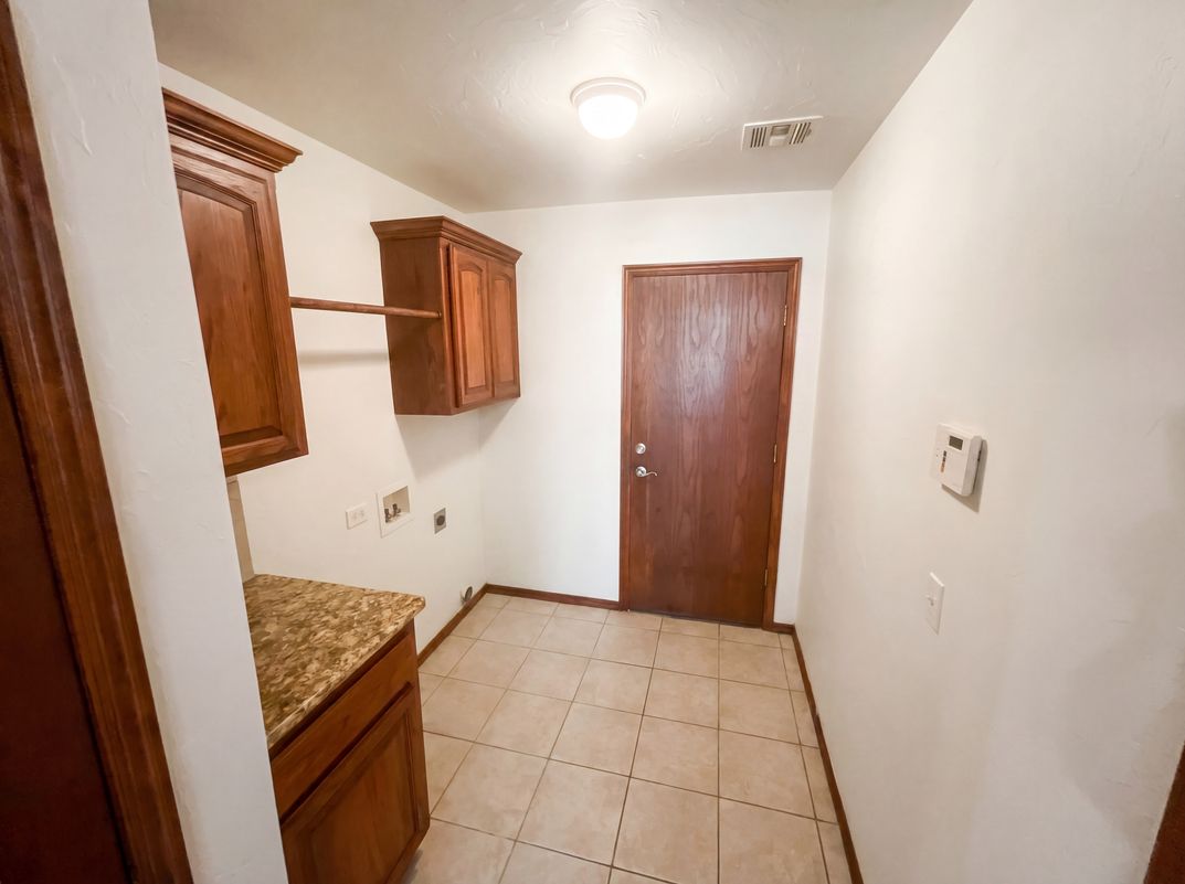 Photo 17 of 21 of 13808 S Robinson Ave, Oklahoma City, OK