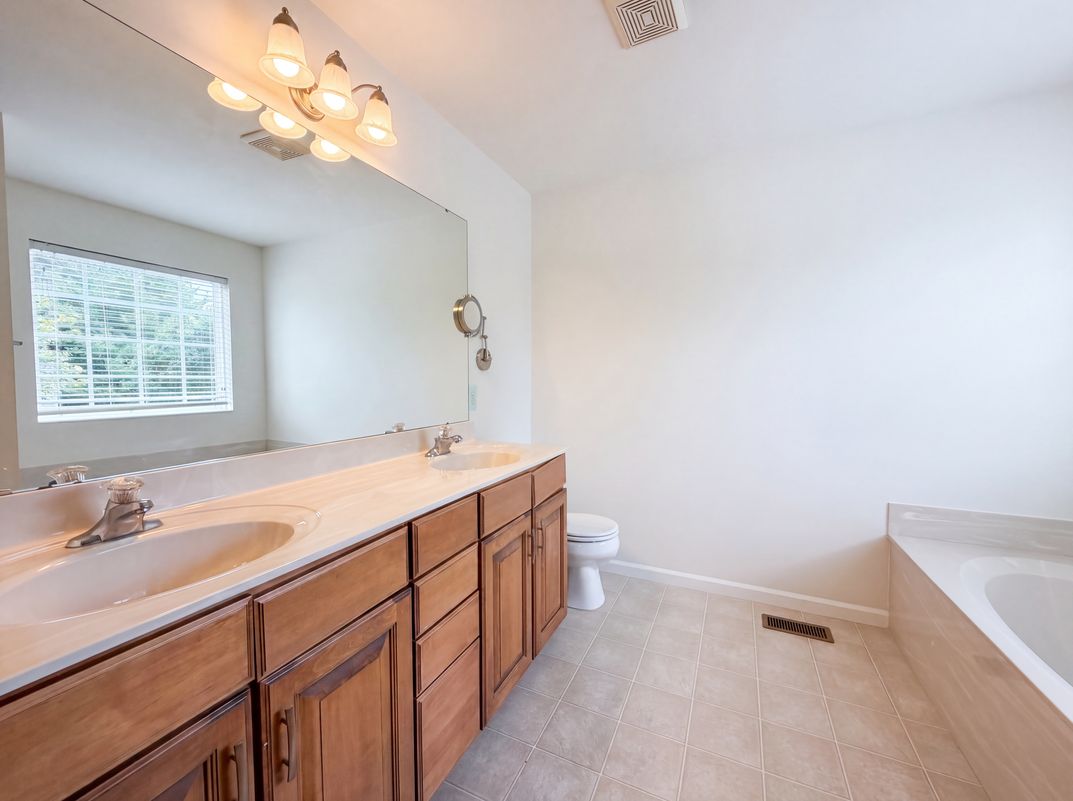 Photo 16 of 25 of 2556 Viola Gill Ln, Wildwood, MO
