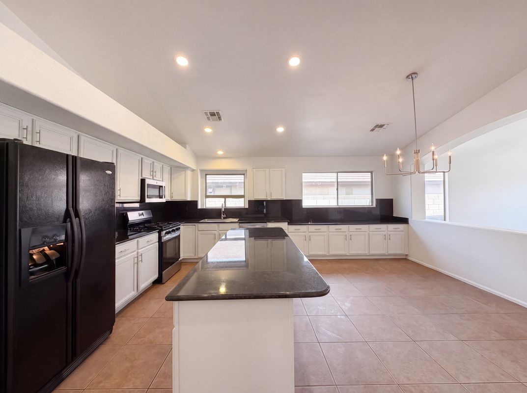 Photo 13 of 30 of 16735 W McKinley St, Goodyear, AZ