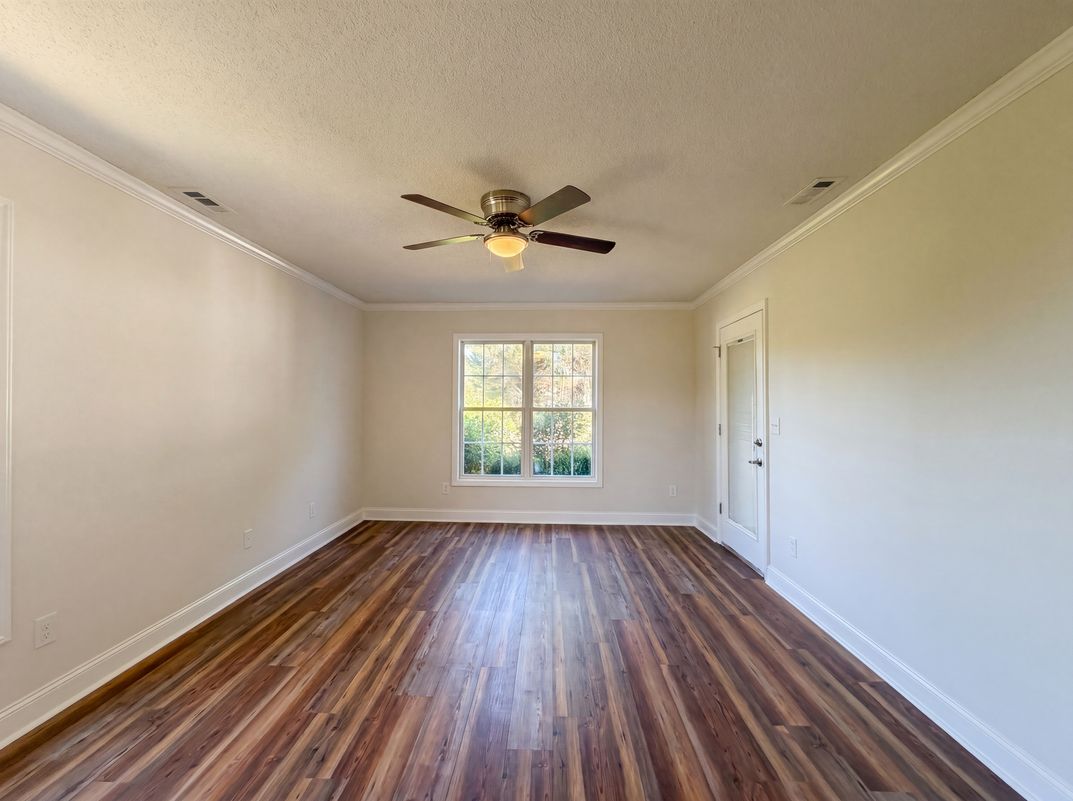 Photo 9 of 26 of 105 Jefferson Forest Ct, Winston Salem, NC