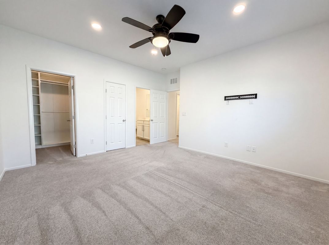 Photo 15 of 19 of 8457 Insignia Ave, Las Vegas, NV