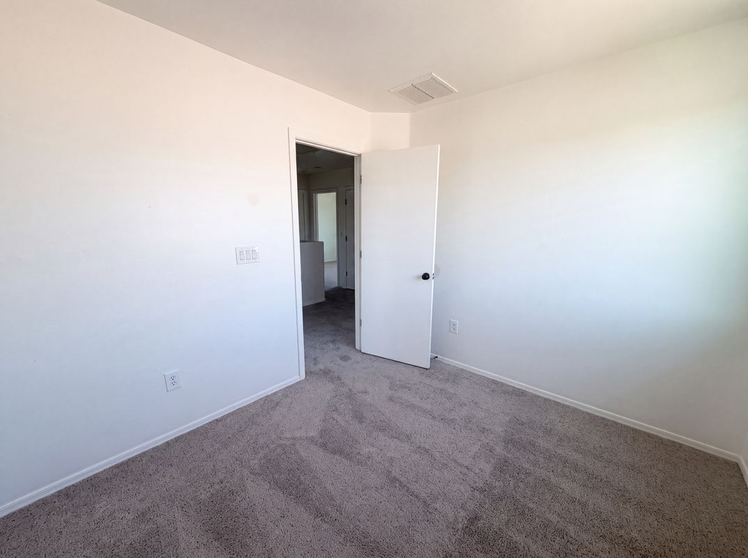 Photo 12 of 21 of 935 W Placita Canalito, Green Valley, AZ