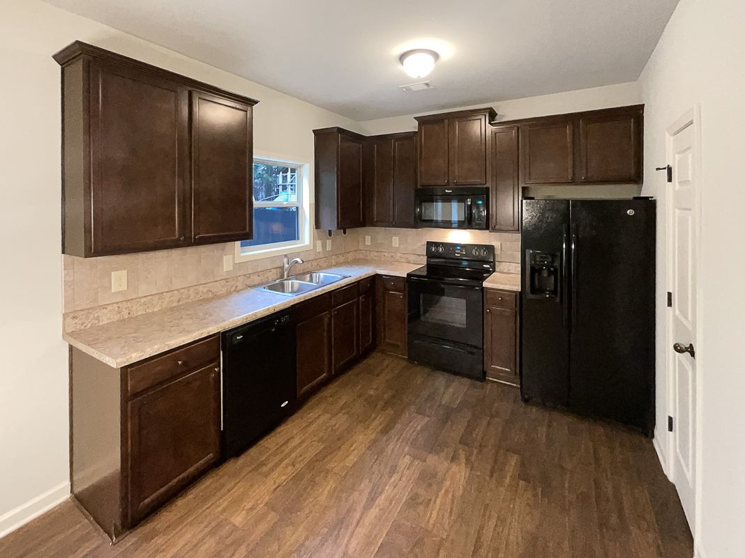 Property photo 2 of 1036 Glenwyck Dr
