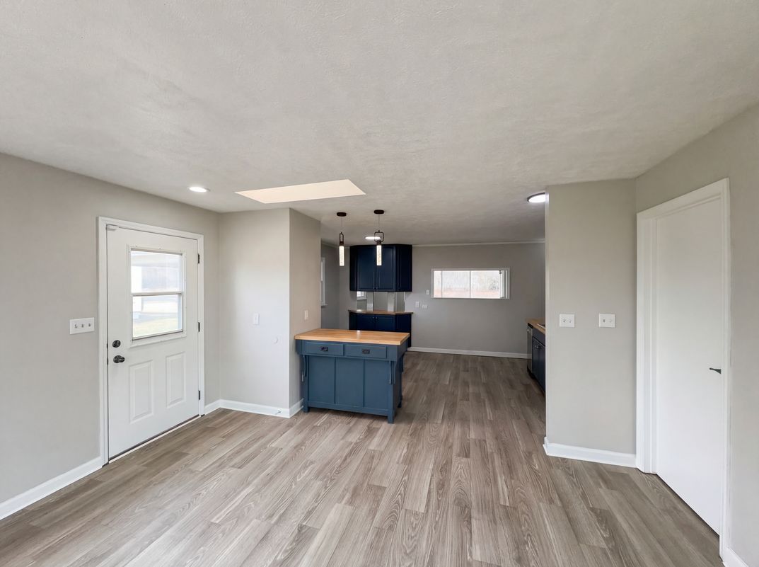 Photo 9 of 20 of 210 Littlebrook Dr, Fairfield, OH