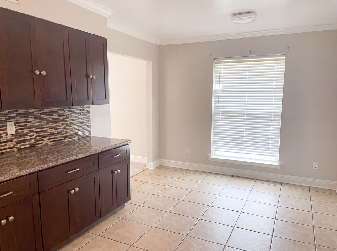 Photo 6 of 24 of 2017 Yorktowne Dr, La Place, LA